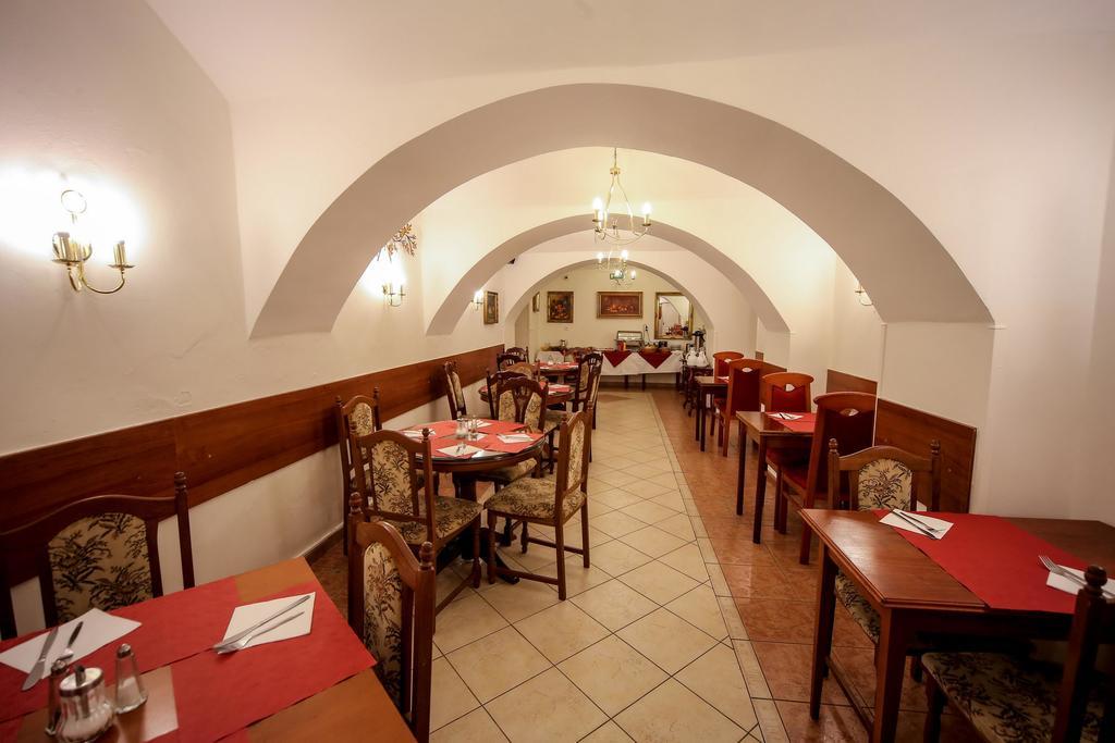 Hotel Donatello Praag Buitenkant foto