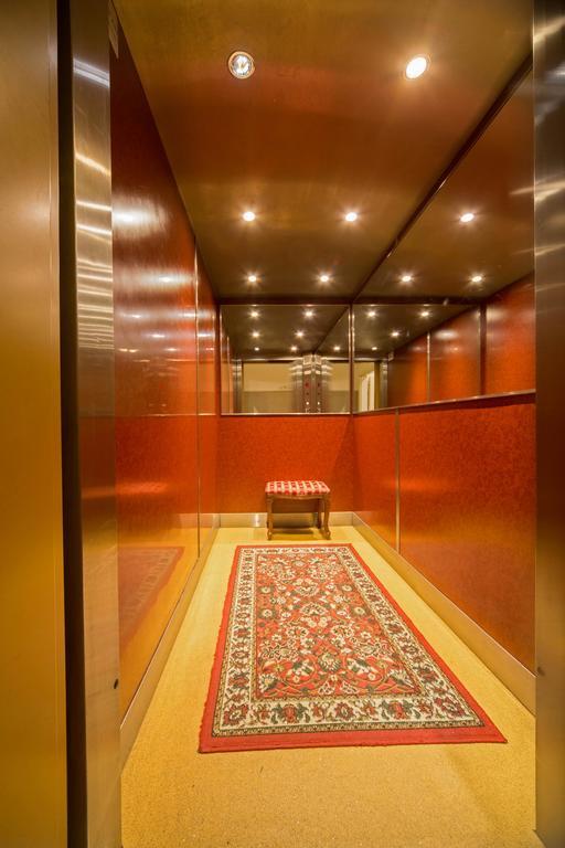 Hotel Donatello Praag Buitenkant foto