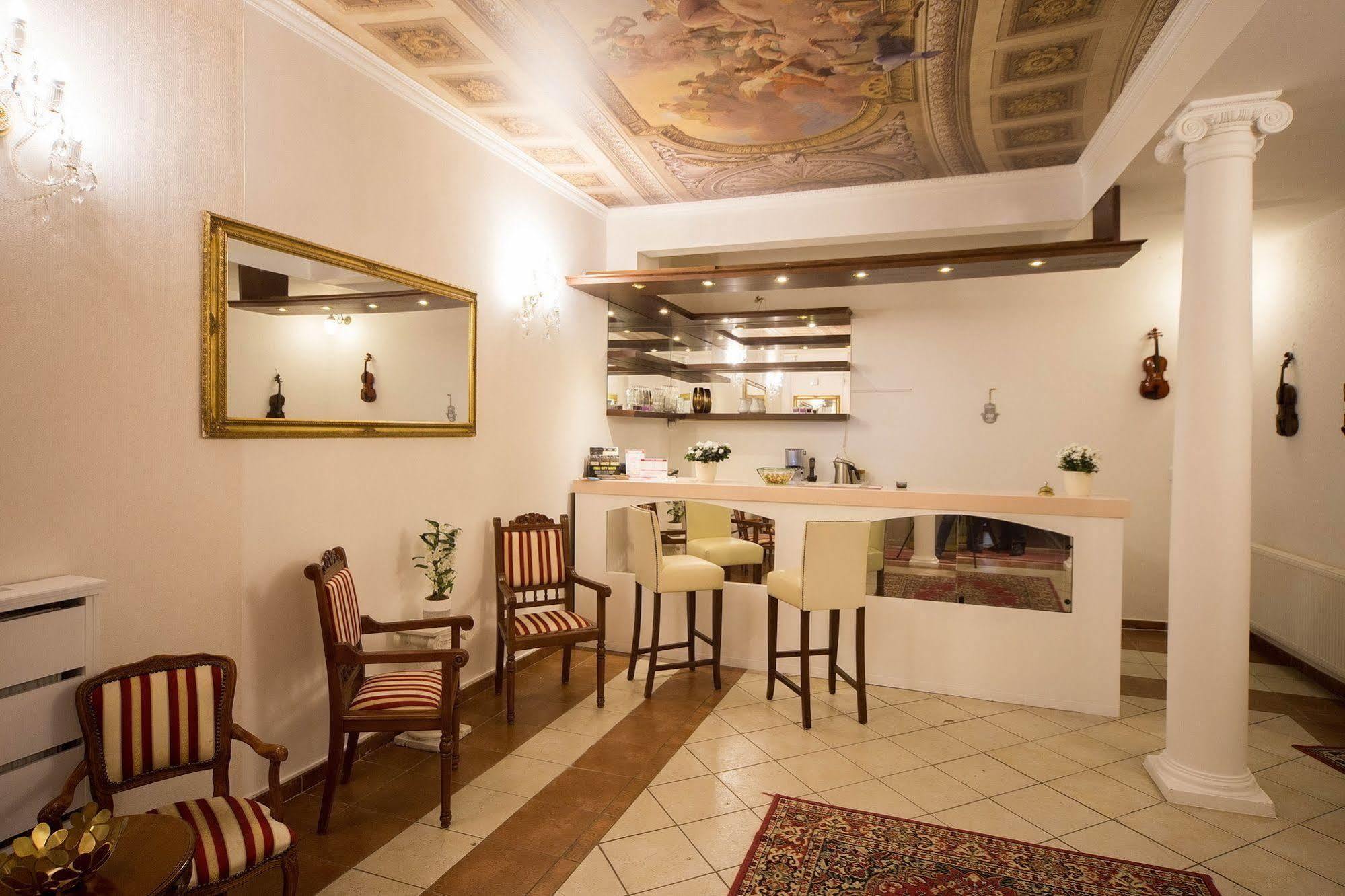 Hotel Donatello Praag Buitenkant foto