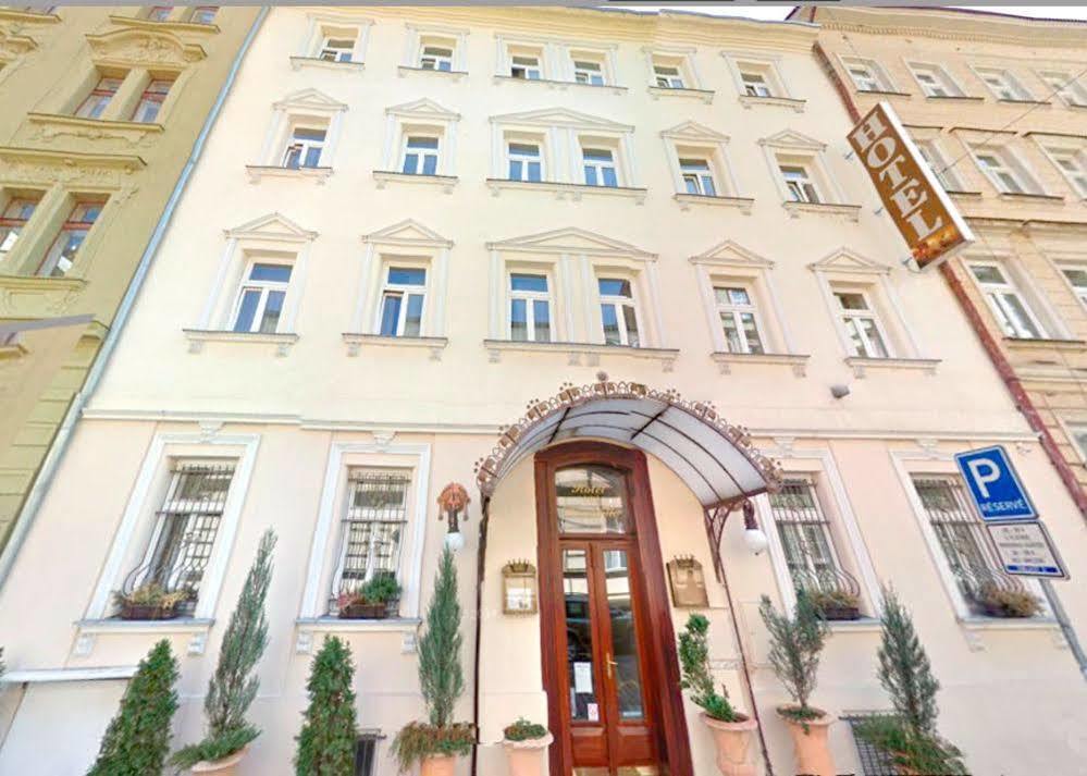 Hotel Donatello Praag Buitenkant foto